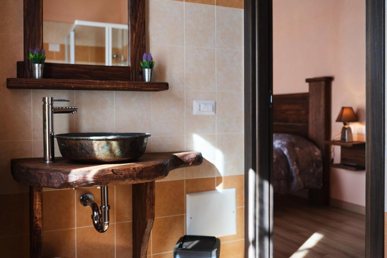 Circolo Operaio Acli Colloro Hotell Exteriör bild